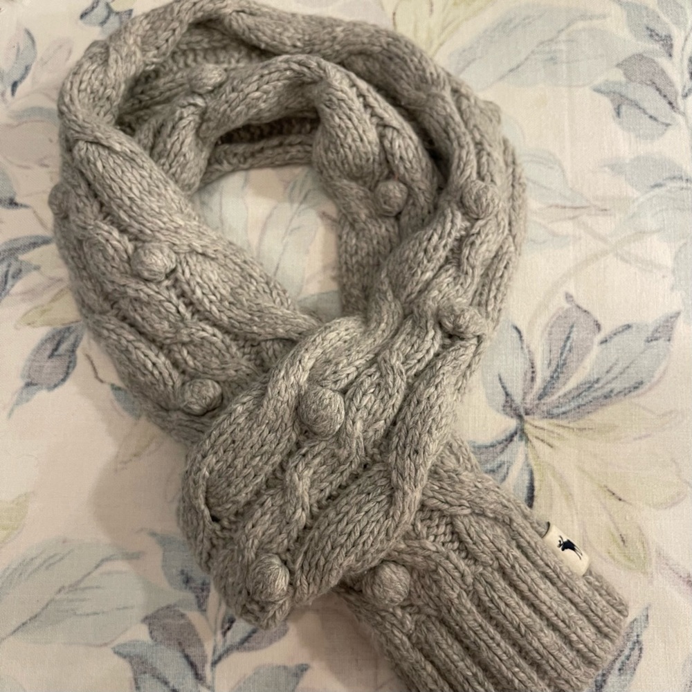Abercrombie & Fitch Hand knit scarf with fun bauble design. Personality Plus!